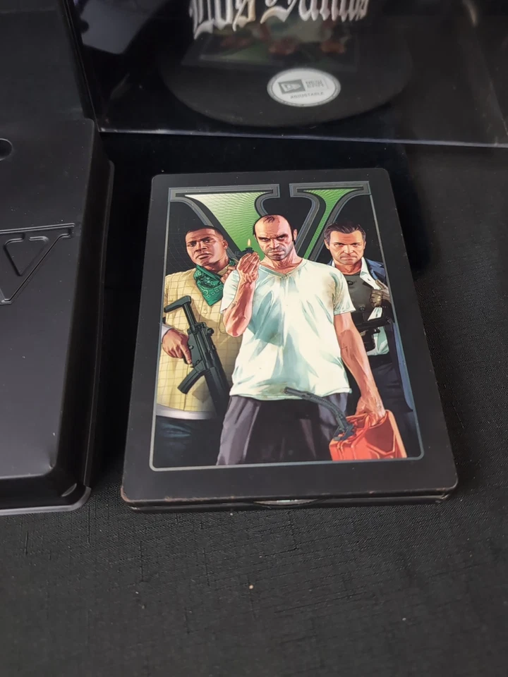 Grand Theft Auto V, GTA V Collector's Edition Xbox 360, 2013 NEW HAT & MONEY BAG - Image 3 of 4