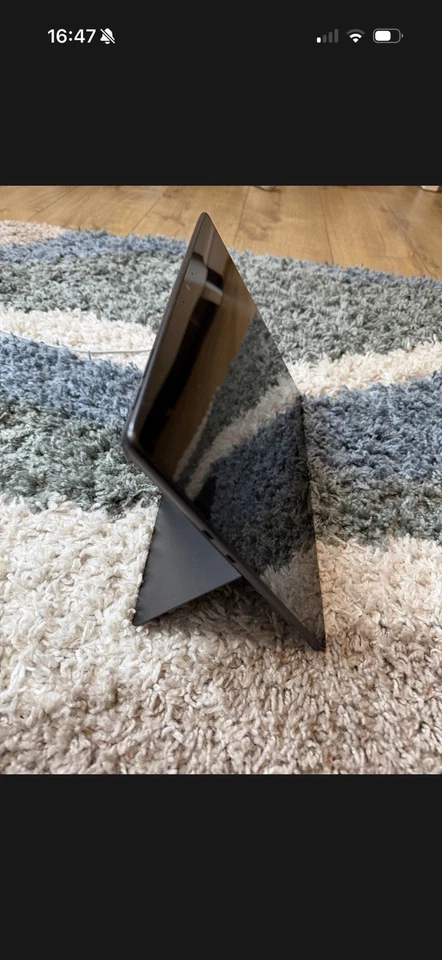 Surface Pro 11 Business Core Ultra 7, 16GB RAM, 512GB SSD - OLED - Image 3 of 4