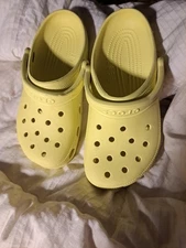 Crocs Classic Clogs Womens 8 Men 6 Yellow Slip On Shoes Comfort