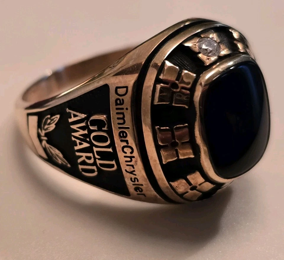 Anillo de premio de oro de 10 quilates certificado por Daimler Chrysler ónix - talla 13,5 - 1 diamante Foto 3 de 4