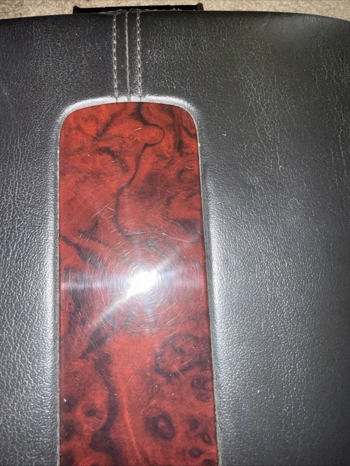 2007 - 2014 Cadillac Escalade Center Console Arm Rest Lid Black Leather - Изображение 4 из 4