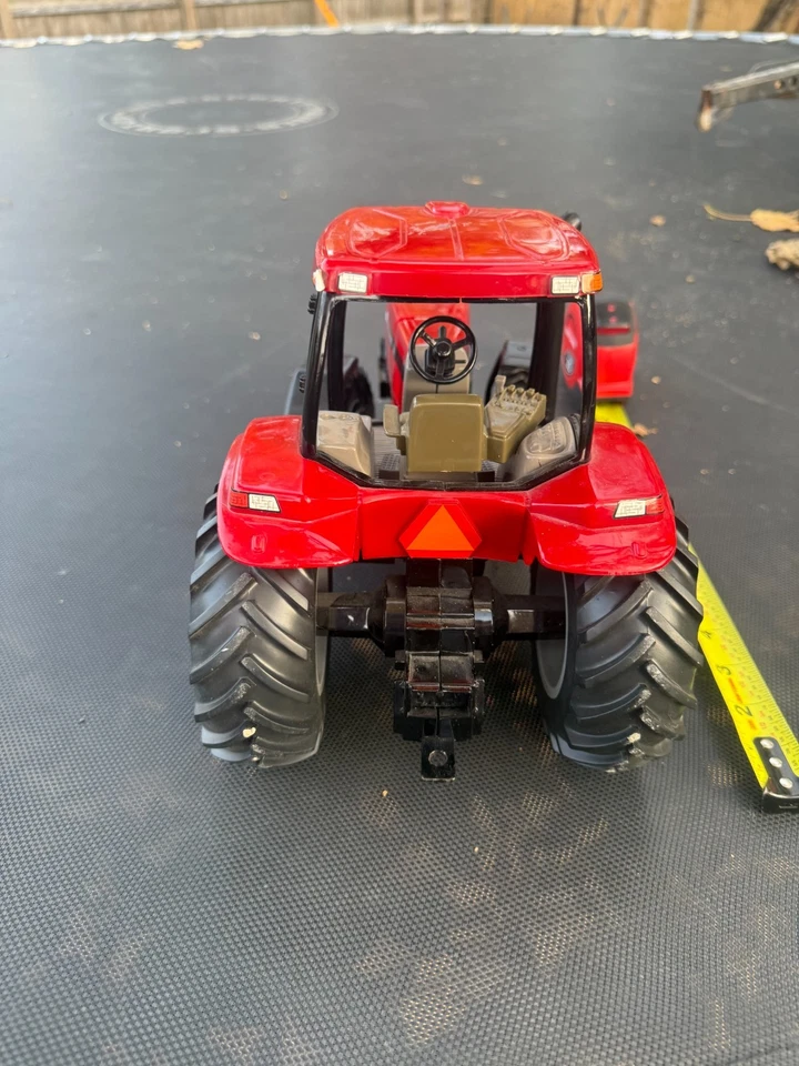 Case IH MX230 Toy Tractor 1/16 Scale Ertl Red Farm Toy Model w/ Cab & Duals - Image 3 of 4