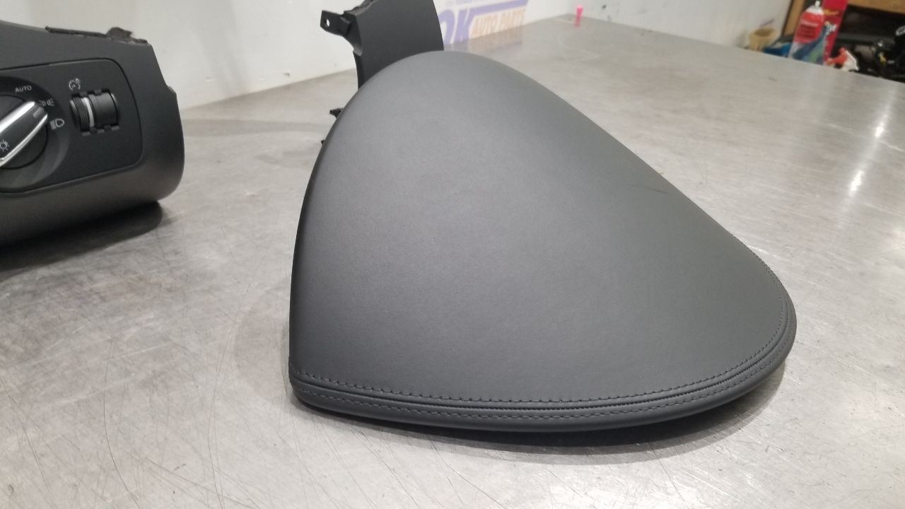 11 AUDI R8 SPEEDOMETER CLUSTER HOOD TRIM BEZEL SURROUND BLACK