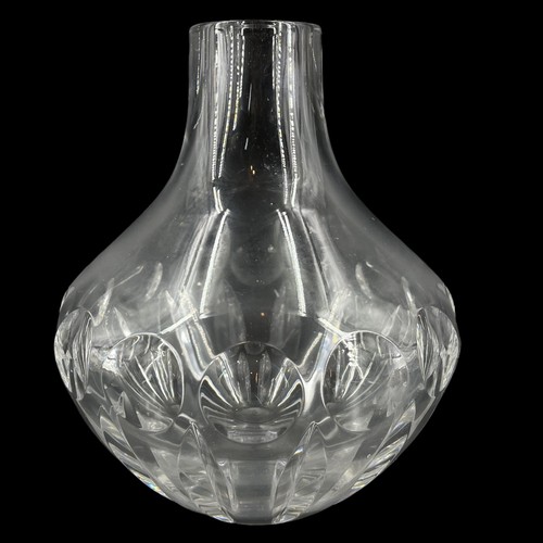 Vaso vintage taglio cristallo pesante vaso a forma di decanter bulbo fiori boccioli - Foto 1 di 5