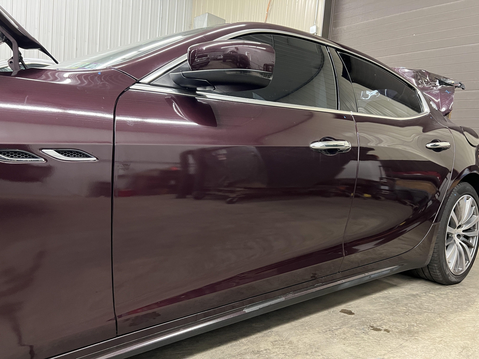 16 MASERATI GHIBLI DRIVER LEFT REAR SIDE DOOR SHELL BORDEAUX PAINT CODE 120B