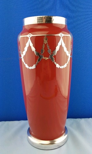 Jarrón de vidrio Art Deco con superposición de plata esterlina rojo tango checo Kralik Loetz - Imagen 4 de 13