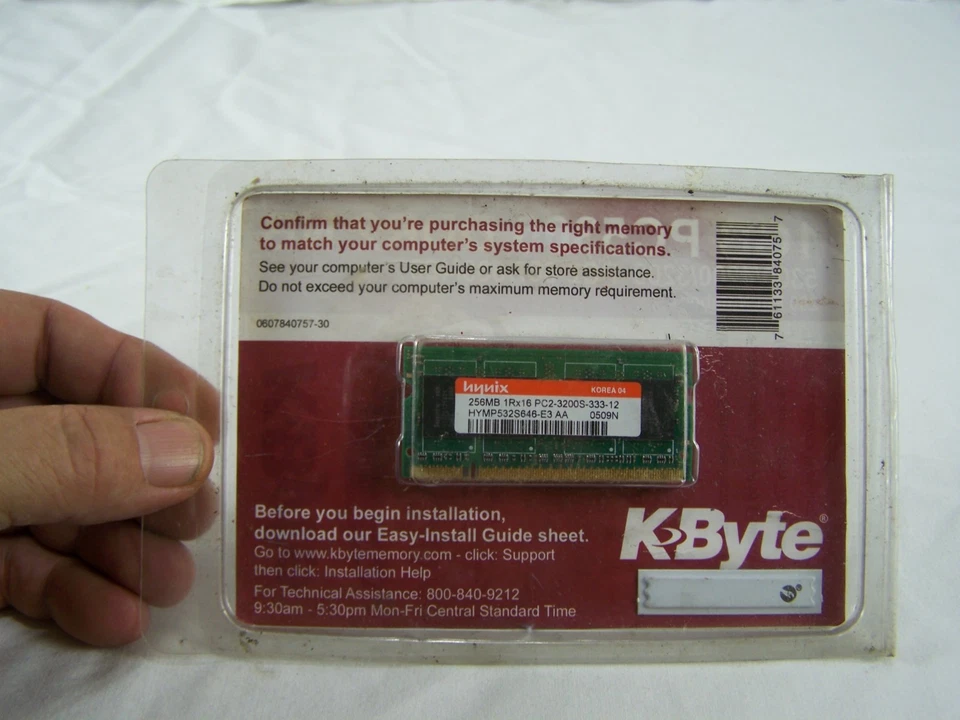 Hynix 256 MB 1Rx16 PC2-3200S-333-12 HYMP532S646-E3 AA 0509N Memory RAM - Image 4 of 4