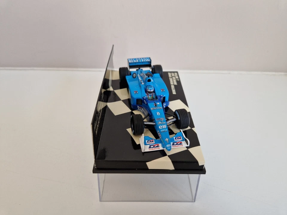 Minichamps 1/43 Benetton Renault B200 J. Button - Showcar 2001 - 430010098 - Bild 2 von 4