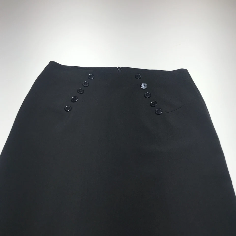 Saia A. Byer Júnior Tamanho 1 Preta Marinheiro Reta com Pregas de Chute na Bainha Traseira - Imagem 2 de 4