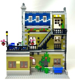 LEGO Creator Expert: Parisian Restaurant (10243)