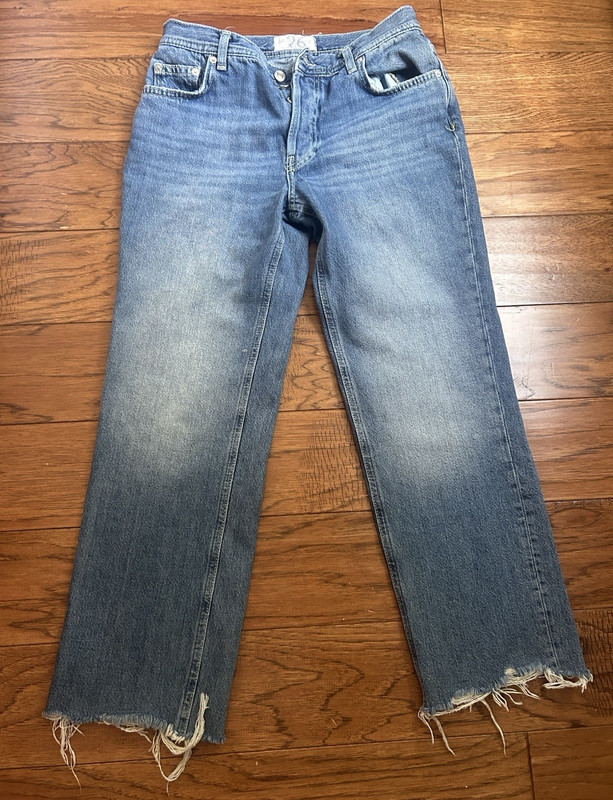 Free People "We the Free Maggie" jeans ripped hem straight, 26