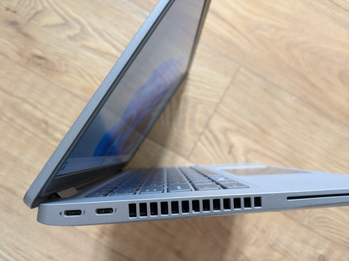 Ordinateur portable Dell Latitude 5430 Core i5 1245U 16 Go RAM 256 Go SSD 14,1" Full HD 1506 - Photo 7/9