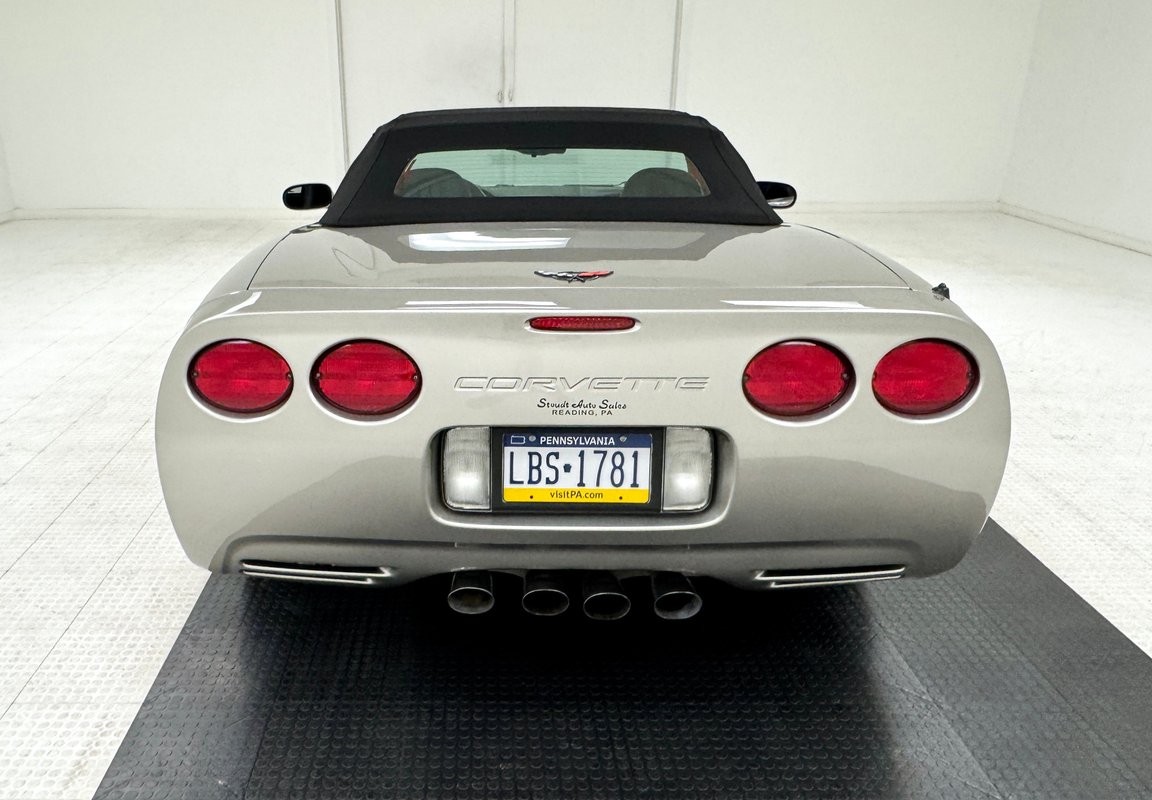 2000 Light Pewter Metallic Chevrolet Corvette   | C5 Corvette Photo 7