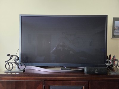 Samsung PN51F8500 Plasma TV.  3D w/ Glasses 