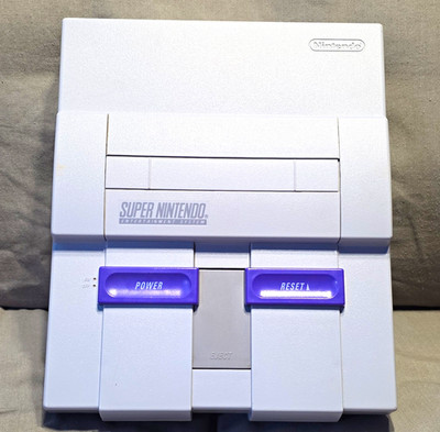Nintendo Super Nintendo SNES Console Gray w/ 2 Controllers & Cables