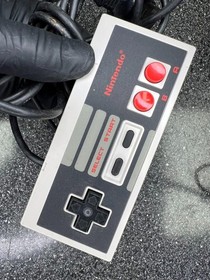 2-Nintendo NES-004 Corded Controllers for Nintendo NES