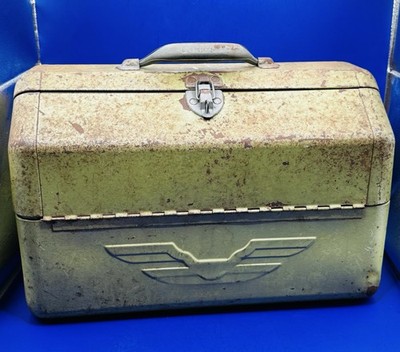 ヴィンテージ金属製　軍？ボックス Vintage 1950s Simonsen Streamline Metal Tackle Box 3-Tier Green 16