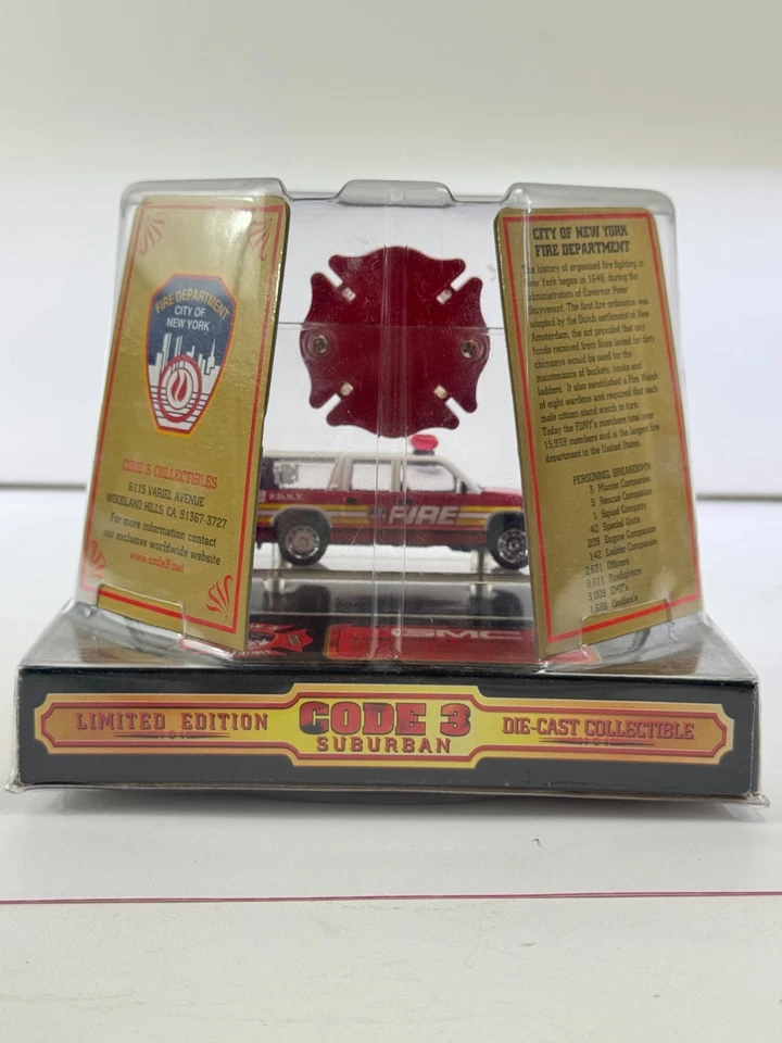 Código 3 Die Cast Modelo FDNY Departamento de Bomberos de Nueva York GMC Suburban #12 DS66 Foto 4 de 4