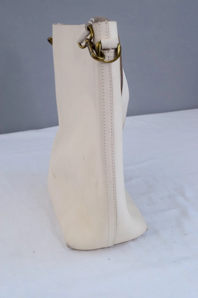 Madewell The Transport Cream White Bucket Bag Leather NM952 - Image 2 of 4