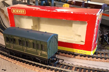 Hornby SR Southern Railway 4-Wheel Coach - No.350 - R4135 - OO Gauge - Boxed