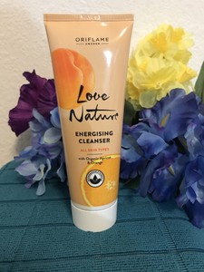 oriflame love nature cleansing gel