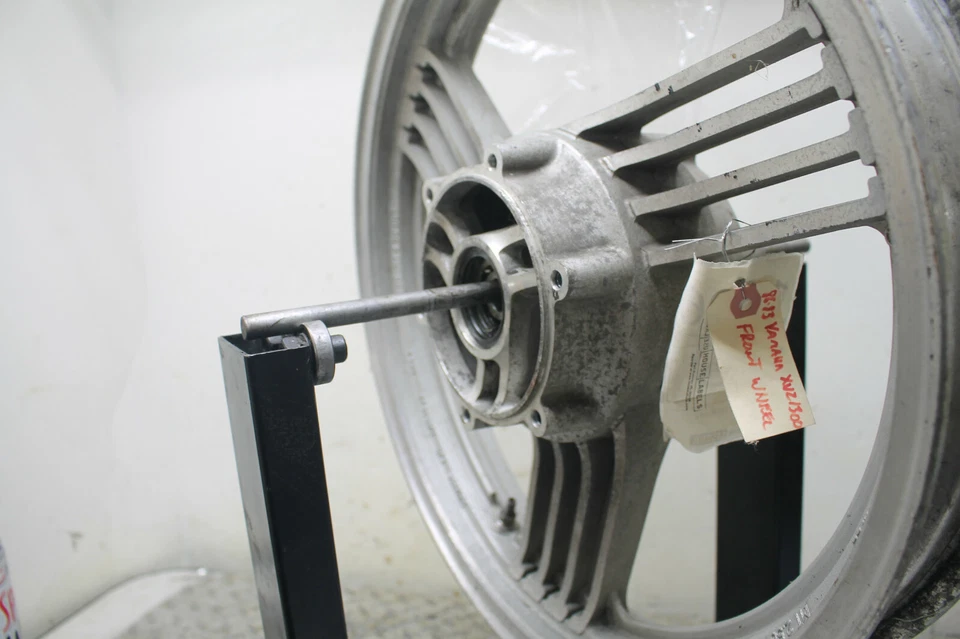 Yamaha Venture Royale XVZ1300D 1986 llanta delantera Foto 2 de 4