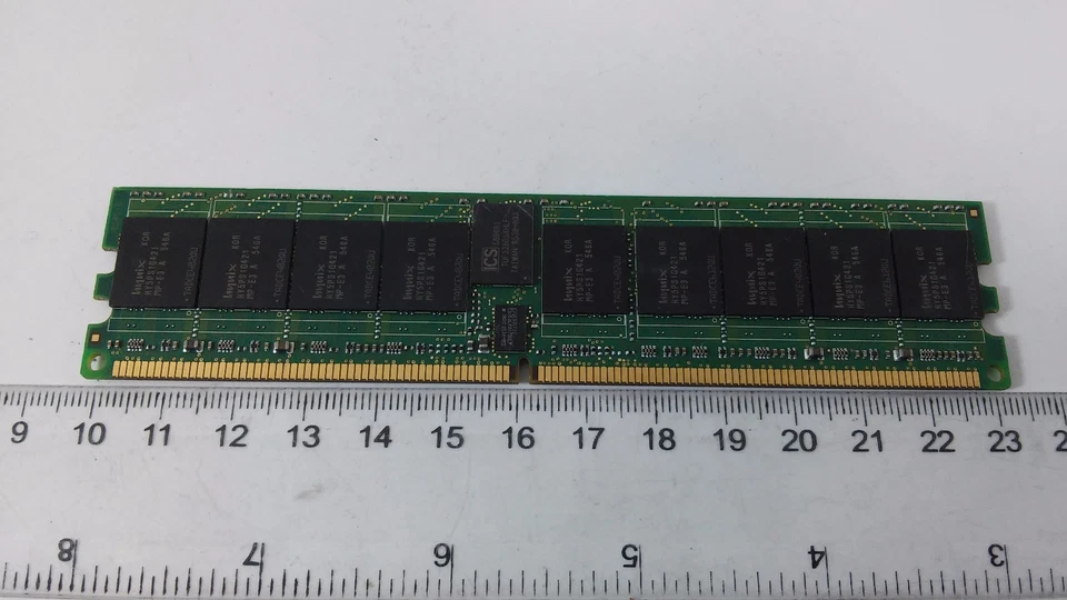 Hynix 2x2GB DDR SDRAM PC Memory Card HYMP125R72MP4-E3 CL3 1.8V ׂ(256mX72) - Image 3 of 3