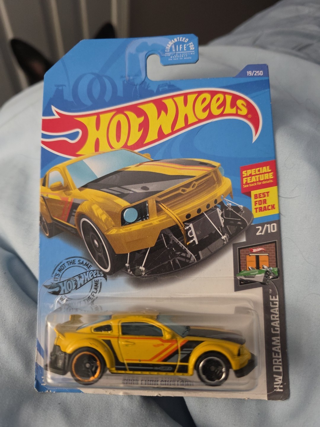 2017 HOT WHEELS 19/250 2005 FORD MUSTANG W/ SPECIAL FEATURE BEST FOR TRACK 2/10