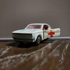 Diapet Cherica Corona Mark II GSS Ambulance Red Cross Junk