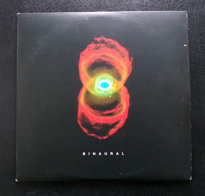 PEARL JAM Binaural ORIGINAL 2000 PRESSING Tri-Fold Sleeve w/ Booklet