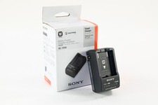 Sony BC-TRW W Series Battery Charger for NP-FW50 Battery G496