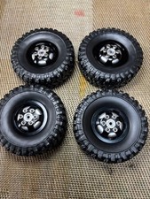 Set of 4 soft tires with metal wheels
