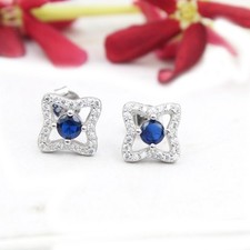Darmowa wysyłka Niebieski Szafir Cyrkonia Gwiazda Styl 925 Srebrny kolczyk z ćwiekami