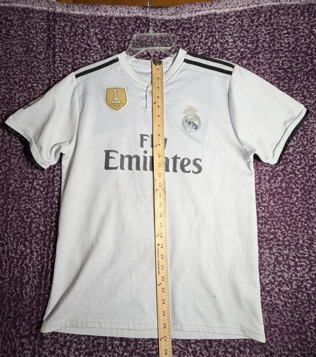 Real Madrid Adidas Jersey Youth XL White Fly Emirates FIFA Patch thumbnail 4
