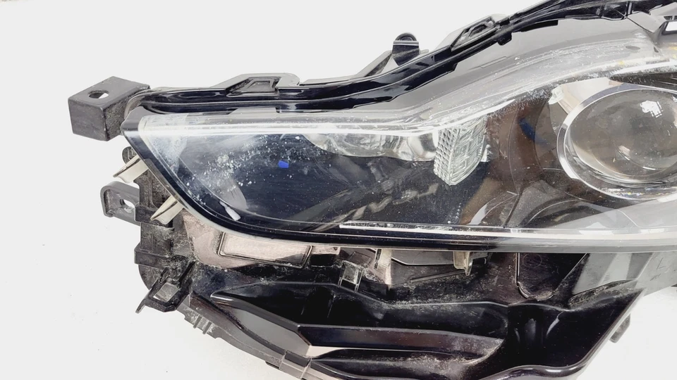 Conjunto de lámpara de faro lateral del conductor Lexus IS200T IS300 IS350 2017-21 81185-53810 Foto 2 de 4