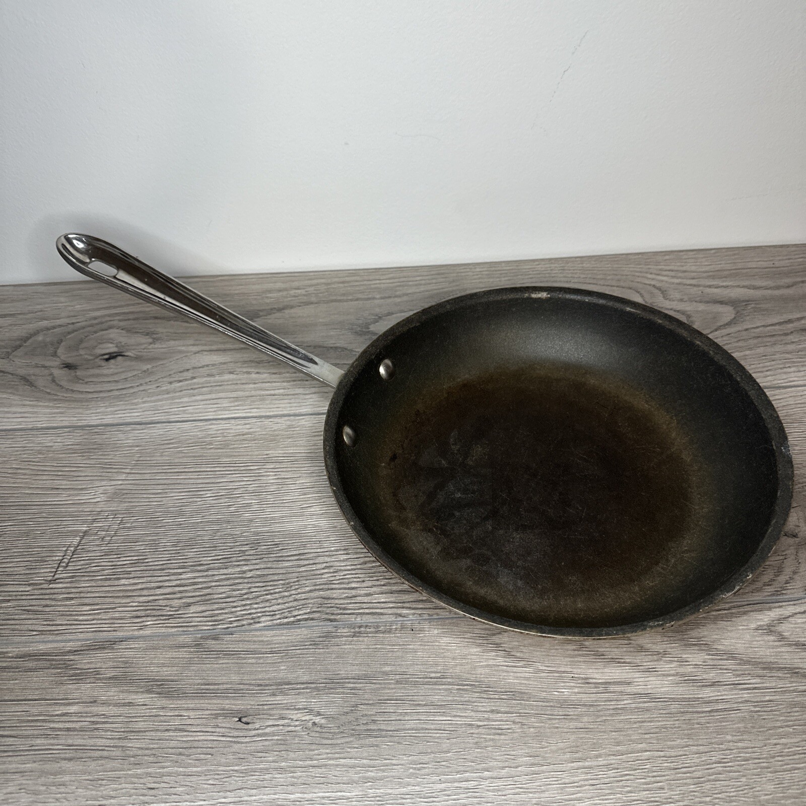 Foto 1 di 12