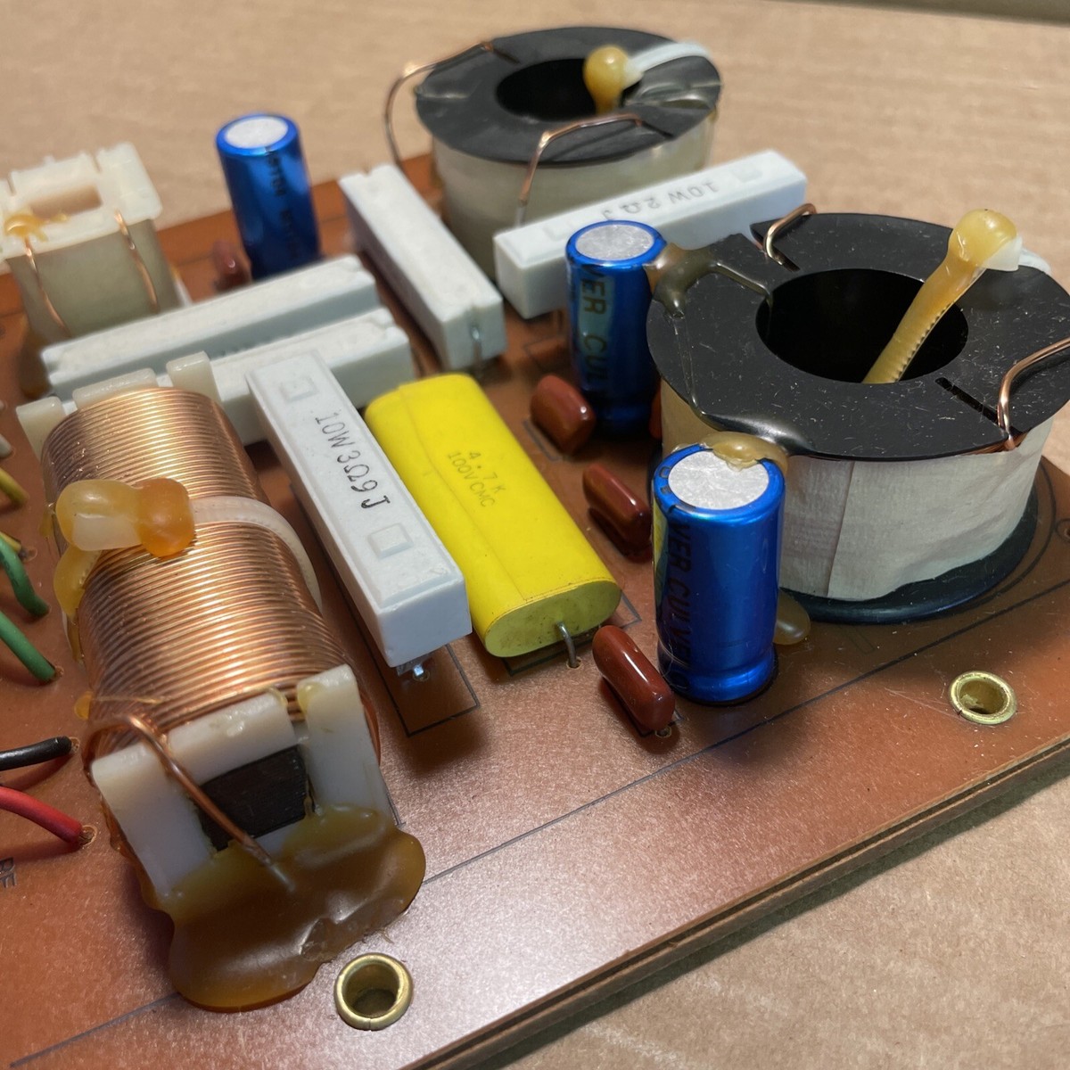 s-l1200.jpg s-l1200.jpg