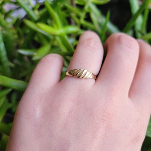 Handmade Solid 10K Gold Dainty Croissant Ring, size 5.25 - Picture 3 of 19