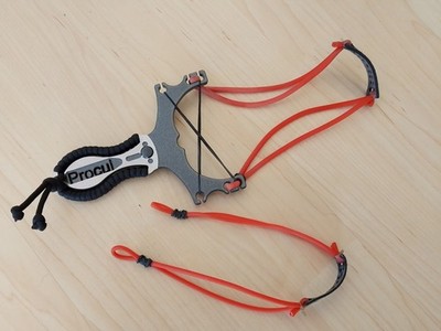 PROCUL SLINGSHOT Jagd-Schleuder Zwille Catapult für Outdoor Bushcraft Sport