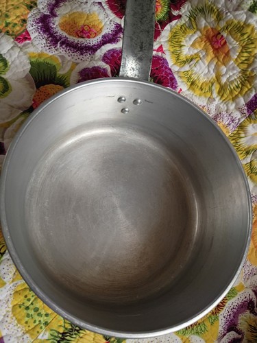 Vtg "WEAR-EVER Tacuco" No. 2424 Aluminum 1 1/2 Qt Sauce Pan w/ Handle NICE - Picture 2 of 8