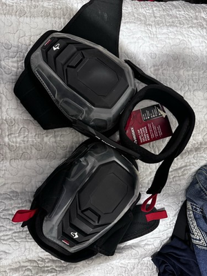 #ad Husky HARD CAP GEL FOAM STABILIZER KNEE PADS brand new 1 pair $29.99