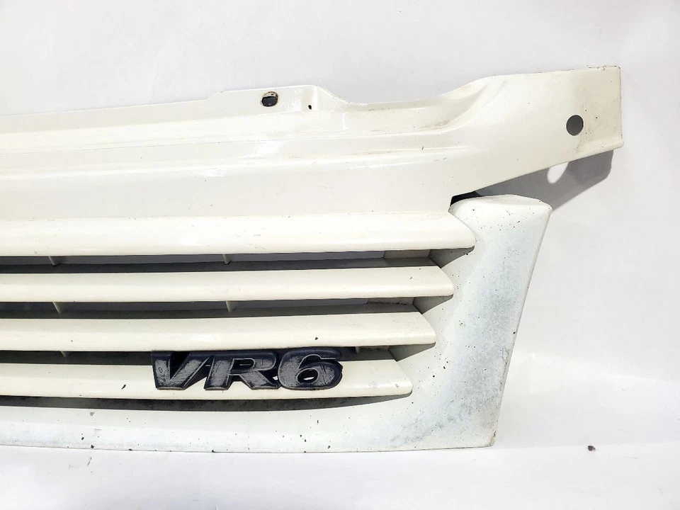 Volkswagen Eurovan Rialta 1999 2000 OEM blanco parrilla superior e inferior tiene desgaste Foto 4 de 4