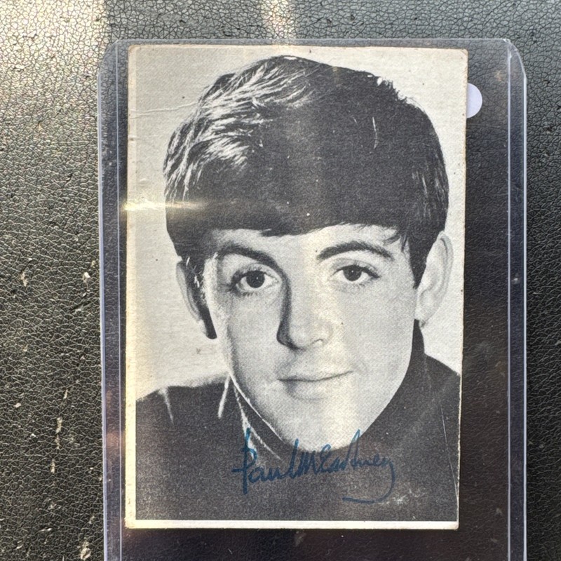 1964 Beatles B&W  est NM #11 Paul MCCartney Printed Auto