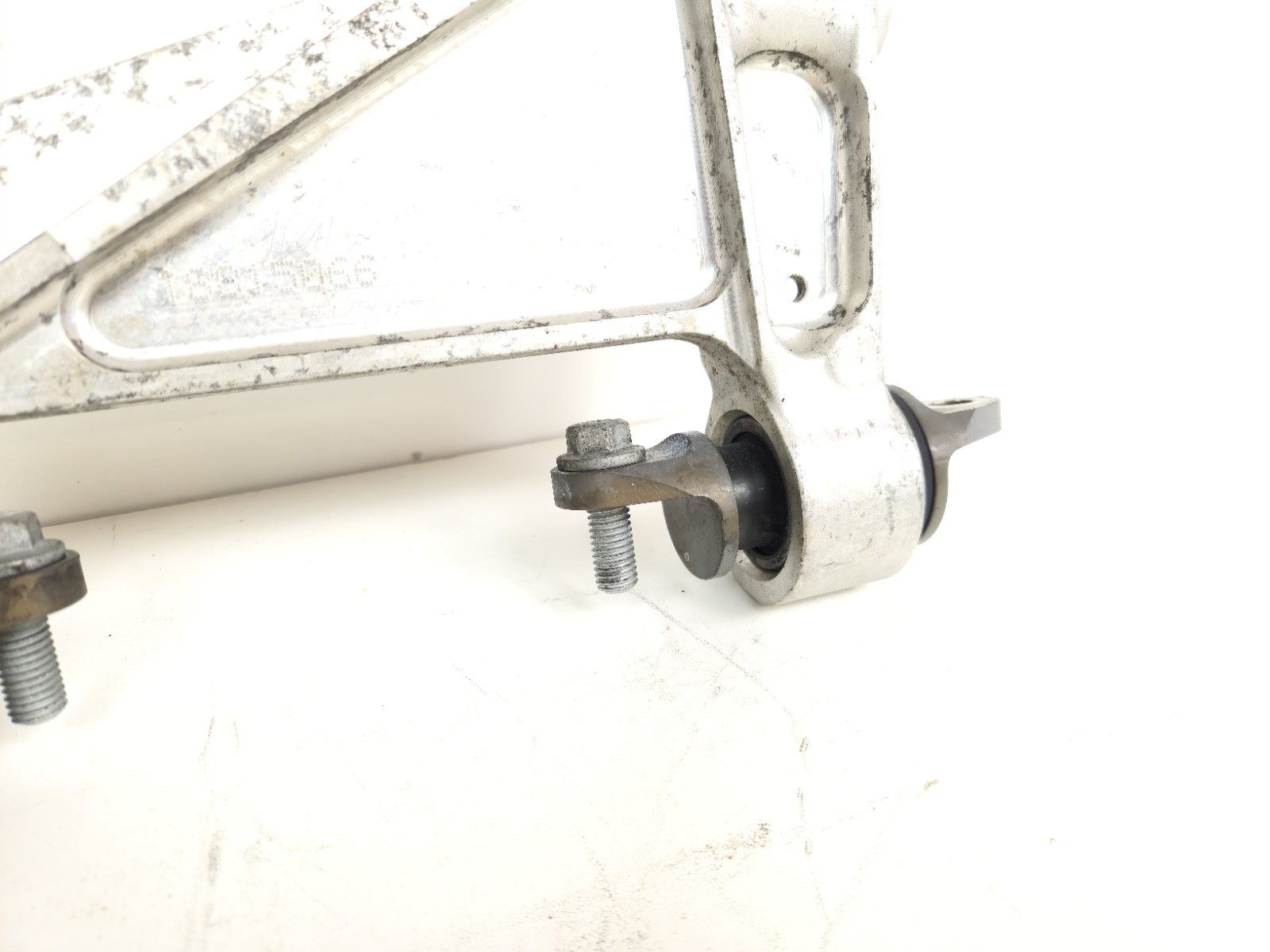 2015-2017 MCLAREN 675LT REAR RIGHT PASSENGER UPPER CONTROL ARM OEM