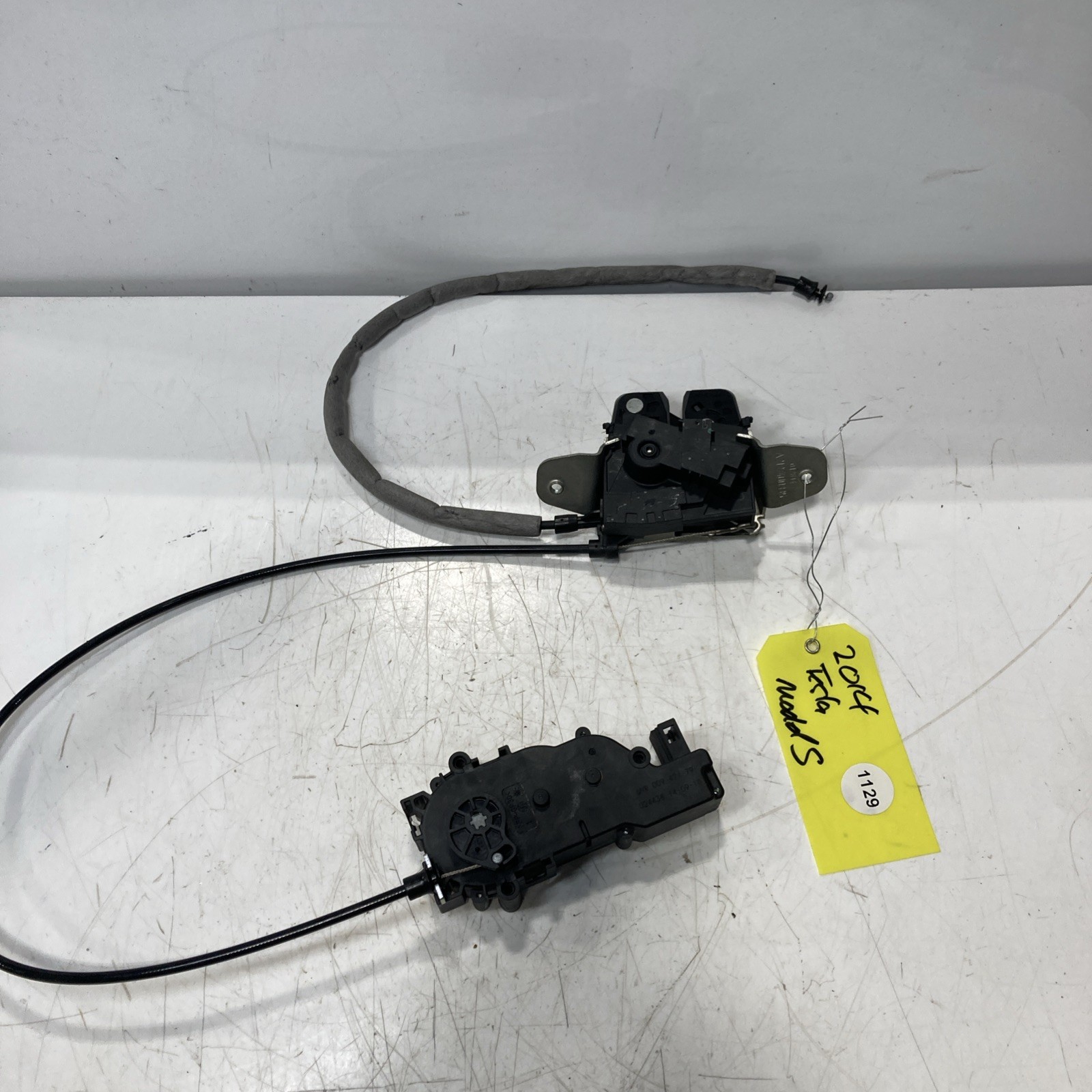 2012-2020 Tesla Model S Liftgate Trunk Lid Cinch Lock Latch Actuator w/ Cable
