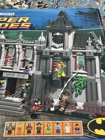 LEGO 10937 Batman Arkham Asylum Breakout 2013 RETIRED BRAND NEW Sealed 1619 pcs