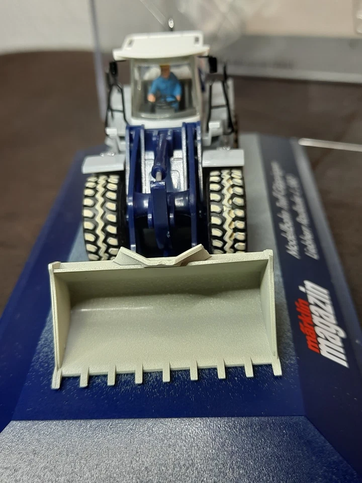 Märklin Magazin H0 1:87 SoMo 2003 Liebherr Radlader L580 mit OVP und Zubehör - Bild 2 von 4