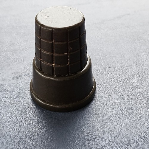 Melissa Doug Scoop Serve Ice Cream Counter WOODEN Chocolate Cone Replacement - Picture 3 of 4