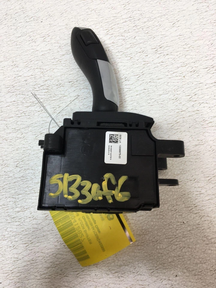 Floor Shifter Assembly BMW 528I 11 12 13 14 15 16 - Image 2 of 4