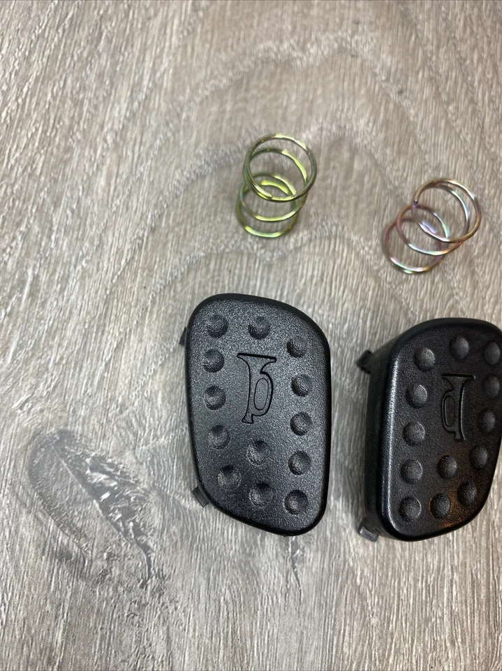 99-04 Land Rover Discovery II 2 Botones de bocina Tapas y resortes 2000 01 02 03 04 Foto 3 de 4